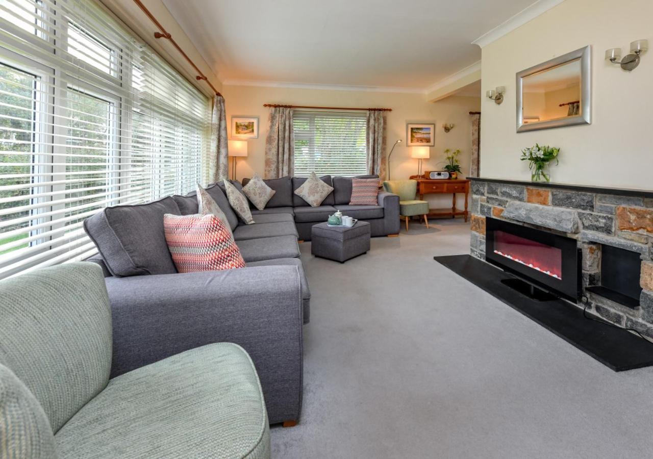 Sunnydale Apartment แลนเบดรอก ภายนอก รูปภาพ